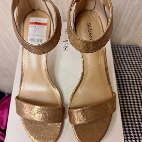 Style & Company Copper Dress Pump Sandal - Size 8 - Picture 2 of 4